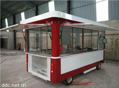  电动餐车电动三轮车流动小吃车巴士餐车